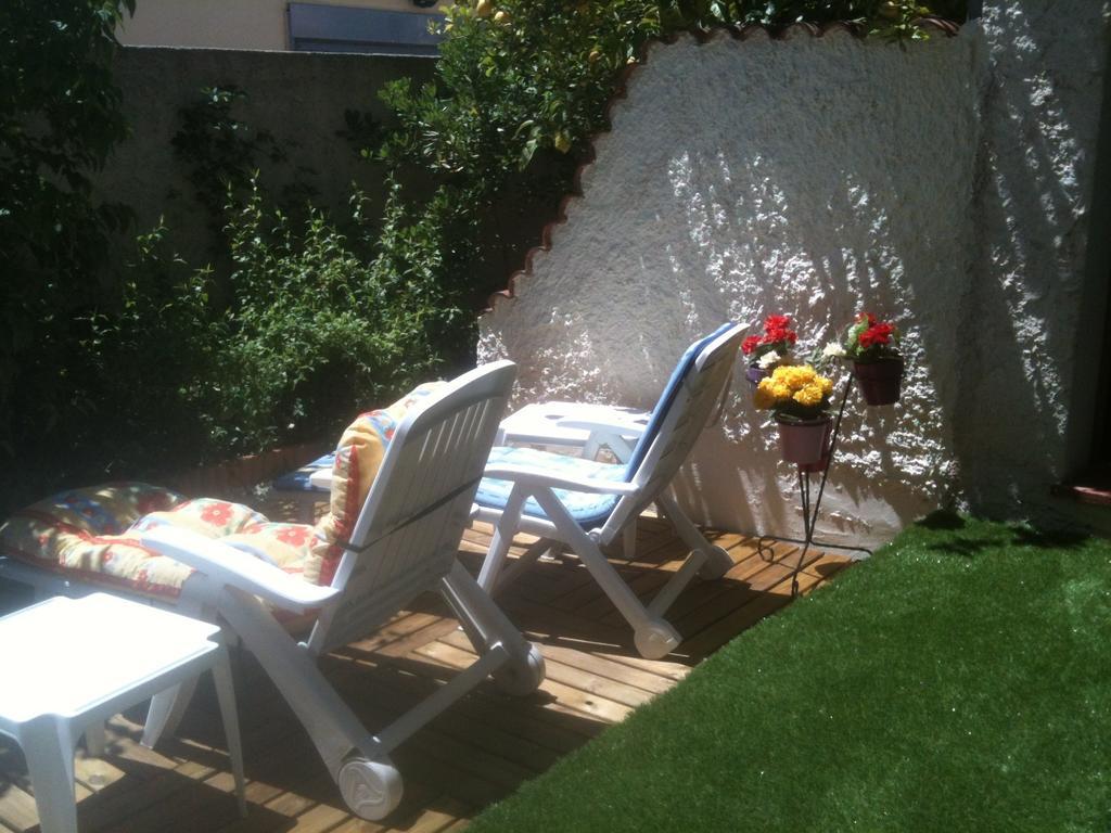 Appartement La Plage En Provence Le Pradet Ruang foto