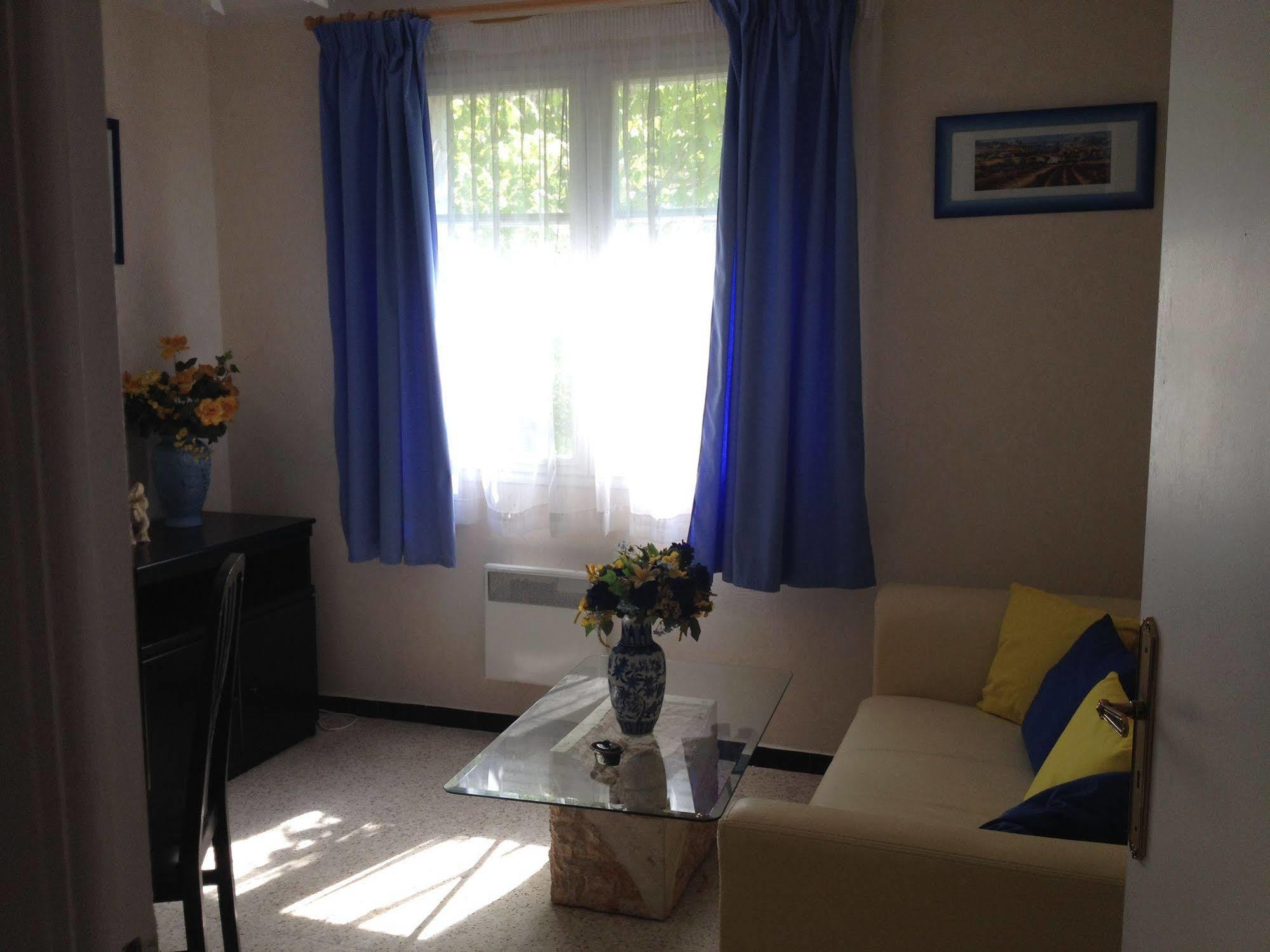 Appartement La Plage En Provence Le Pradet Bagian luar foto